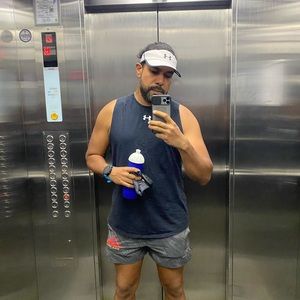 Meet your Posher, Dr. alberto